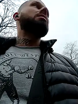 Snapshot of Barber33zk chatting on 11, 11, 2025 Barber33zk online show from 11, 11, 2025