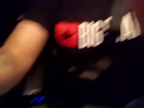 Snapshot of Barber33zk chatting on 2, 11, 2025 Barber33zk online show from 2, 11, 2025