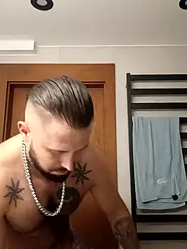 Snapshot of Barber33zk chatting on 10, 9, 2025 Barber33zk online show from 10, 9, 2025