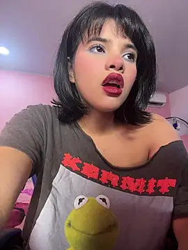 Snapshot of Ada_sienn chatting on 8, 5, 2026 Ada sienn online show from 8, 5, 2026