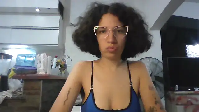 Snapshot of loliporomero chatting on 17, 10, 2025 loliporomero online show from 17, 10, 2025