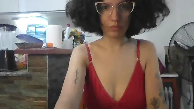 Snapshot of loliporomero chatting on 18, 10, 2025 loliporomero online show from 18, 10, 2025