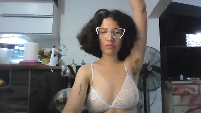 Snapshot of loliporomero chatting on 15, 11, 2025 loliporomero online show from 15, 11, 2025