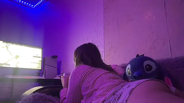 Snapshot of enyazhe chatting on 6, 11, 2025 enyazhe online show from 6, 11, 2025