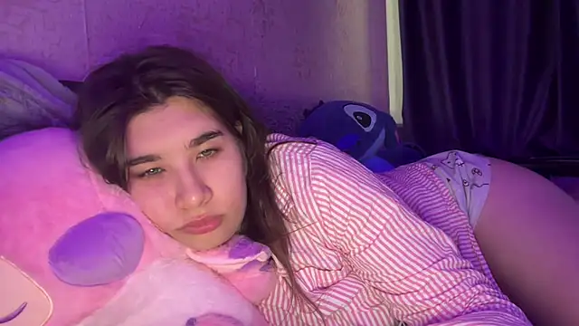 Snapshot of enyazhe chatting on 7, 11, 2025 enyazhe online show from 7, 11, 2025