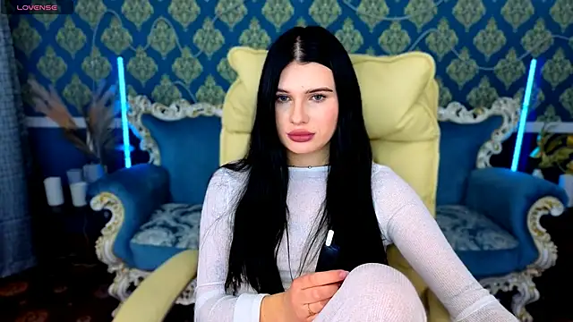 Neyla Charm online show from 12, 11, 2025