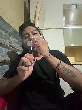 Hetero20cm online show from 13, 5, 2026