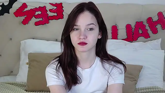 MichelleRoux online show from 1, 11, 2025