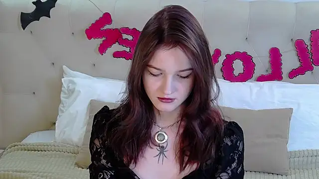 MichelleRoux online show from 31, 10, 2025