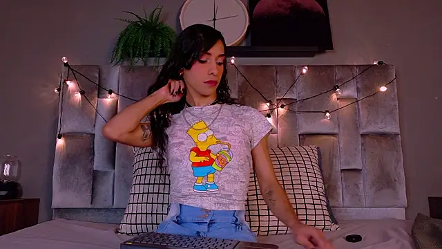 TiffValentinee  online show from 6, 3, 2026