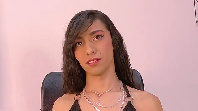 TiffValentinee  online show from 18, 12, 2025