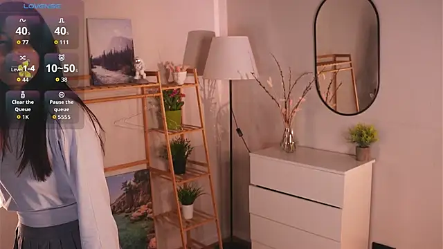 MoiraEger online show from 10, 3, 2026