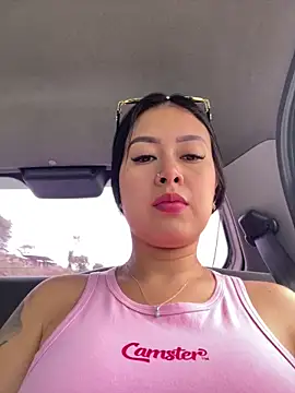 Snapshot of CrisMarulanda chatting on 10, 9, 2025 CrisMarulanda online show from 10, 9, 2025