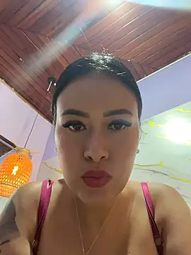 Snapshot of CrisMarulanda chatting on 13, 7, 2026 CrisMarulanda online show from 13, 7, 2026
