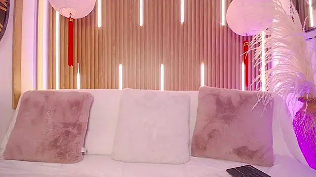 MylaDreams online show from 7, 1, 2026