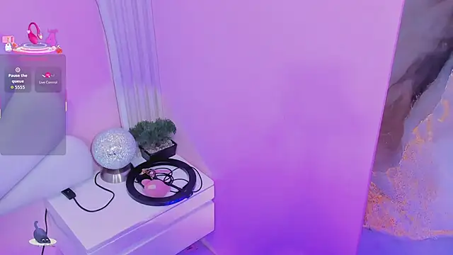 hinata dolly online show from 8, 1, 2026