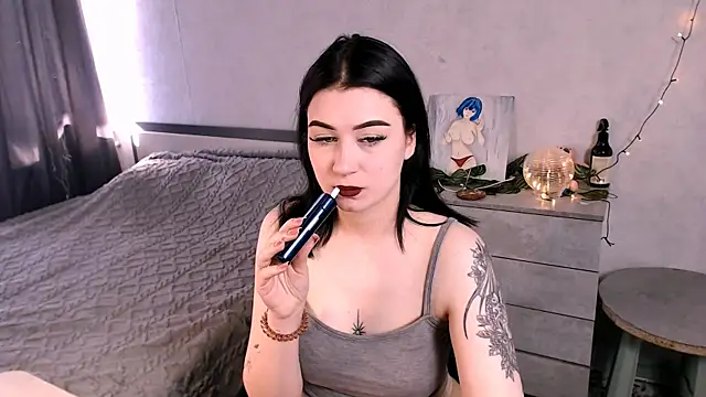 Katie Kiss online show from 2, 4, 2026