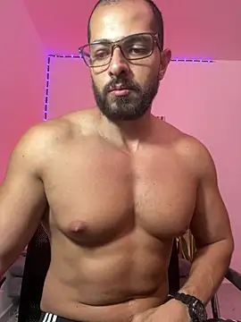 Snapshot of magnumchris chatting on 6, 5, 2026 magnumchris online show from 6, 5, 2026