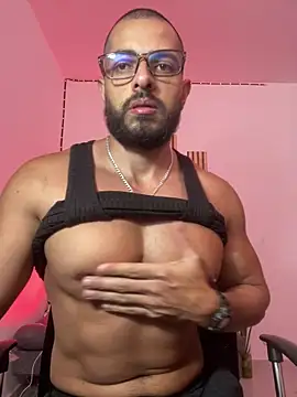 Snapshot of magnumchris chatting on 28, 5, 2026 magnumchris online show from 28, 5, 2026