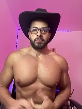 Snapshot of magnumchris chatting on 28, 4, 2026 magnumchris online show from 28, 4, 2026