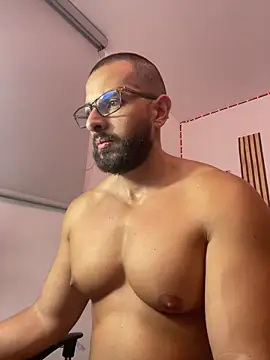 Snapshot of magnumchris chatting on 2, 6, 2026 magnumchris online show from 2, 6, 2026