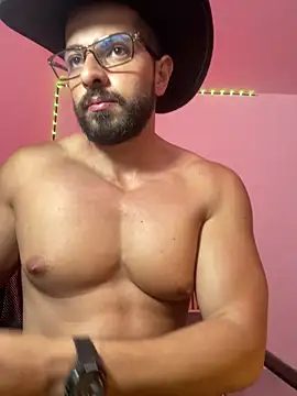 Snapshot of magnumchris chatting on 7, 5, 2026 magnumchris online show from 7, 5, 2026