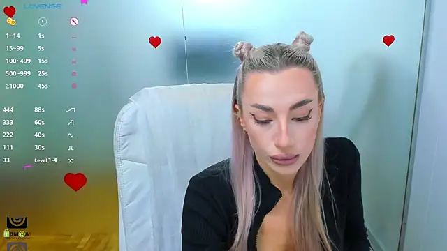 Snapshot of aileen_williams chatting on 16, 10, 2025 aileen williams online show from 16, 10, 2025