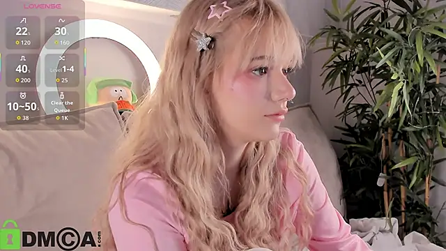 Molly Platt online show from 19, 4, 2026