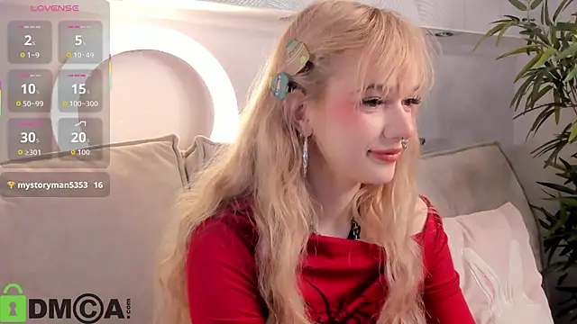 Molly Platt online show from 12, 4, 2026