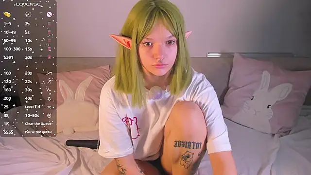 Molly Platt online show from 6, 10, 2025