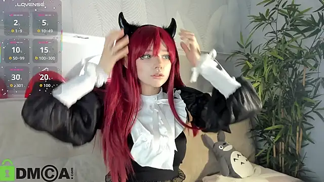 Molly Platt online show from 12, 2, 2026