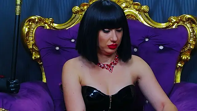 LaraMaeve online show from 7, 10, 2025