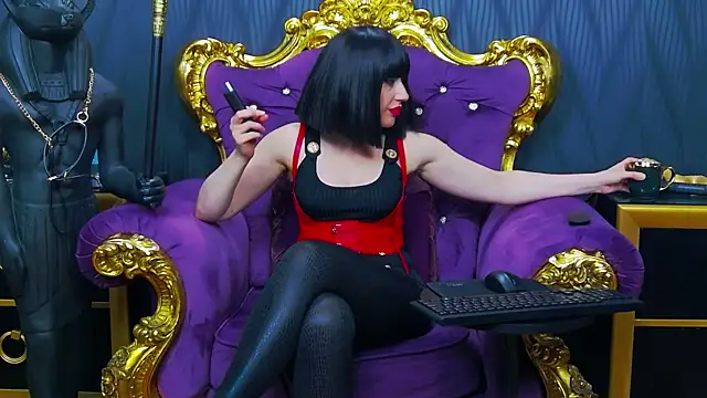 LaraMaeve online show from 18, 5, 2026