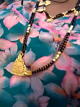 aunty sumy online show from 20, 4, 2026