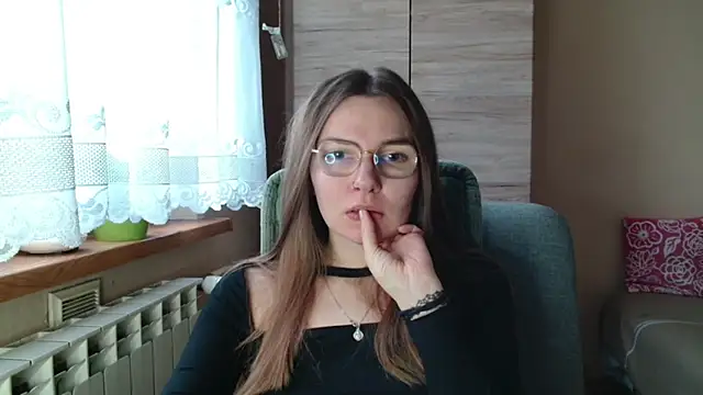 LooveELLYx online show from 2, 12, 2025