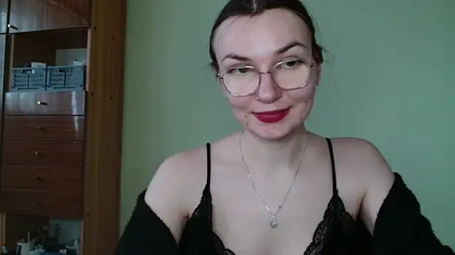 LooveELLYx online show from 5, 2, 2025