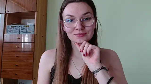 LooveELLYx online show from 14, 4, 2026