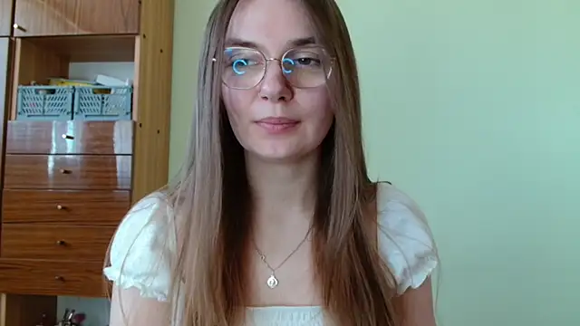 LooveELLYx online show from 23, 4, 2026