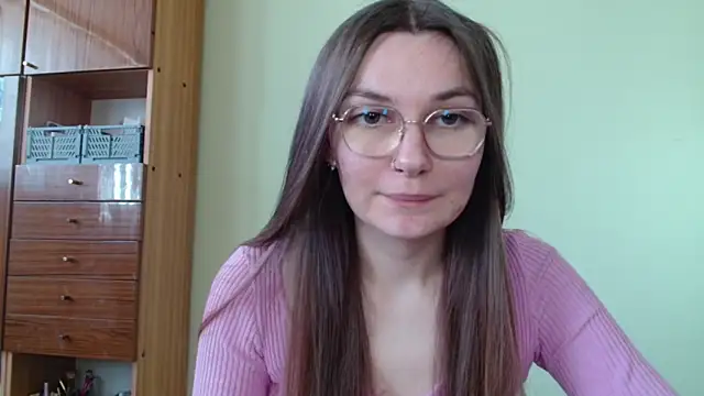 LooveELLYx online show from 14, 2, 2025
