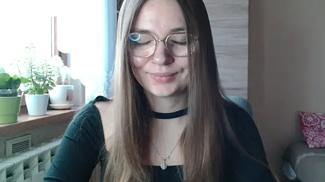 LooveELLYx online show from 13, 2, 2026