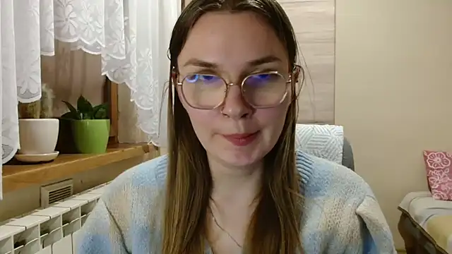 LooveELLYx online show from 19, 7, 2026
