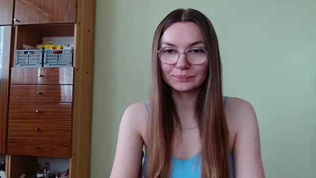 LooveELLYx online show from 16, 6, 2026