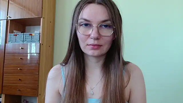 Snapshot of LooveELLYx chatting on 20, 5, 2026 LooveELLYx online show from 20, 5, 2026