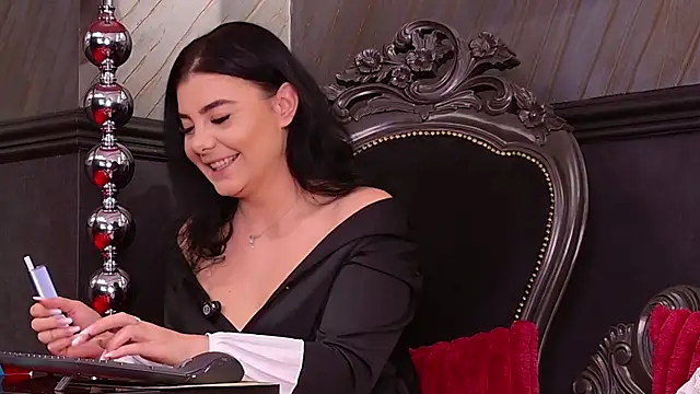 MistressEly online show from 4, 6, 2026