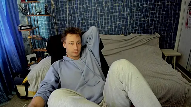CuteBoy228 online show from 17, 5, 2026