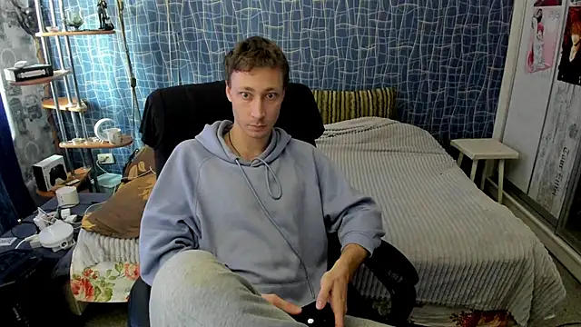 CuteBoy228 online show from 17, 4, 2026
