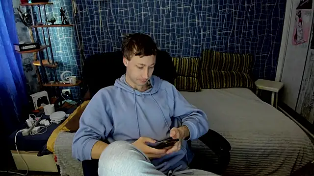 CuteBoy228 online show from 28, 4, 2026