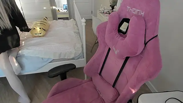 Snapshot of saadnesstyan chatting on 20, 10, 2025 saadnesstyan online show from 20, 10, 2025