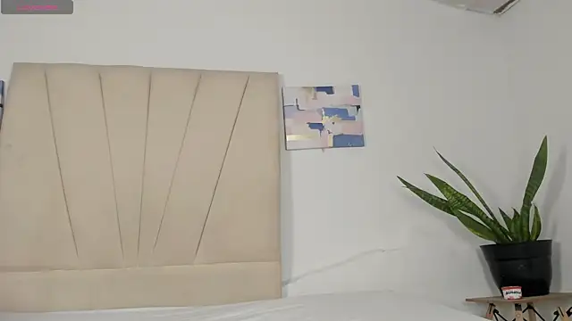 Sophia Ebony online show from 6, 7, 2026