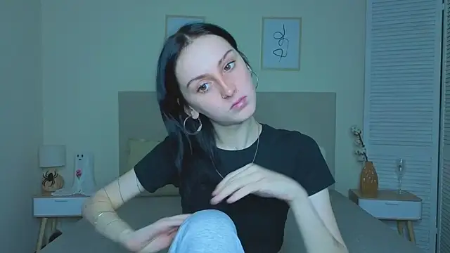 Little moly999 online show from 6, 11, 2025